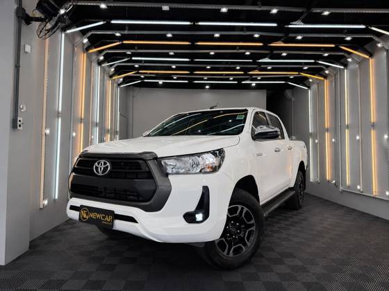 TOYOTA HILUX 2.8 SRX 4X4 CD 16V DIESEL 4P AUTOMÁTICO